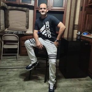 Meet your Posher, Alejandro